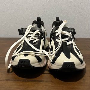 REEBOK ZIG KINETICA CONCEPT TYPE EG8914 WHITE BLACK RUNNING MEN SHOES